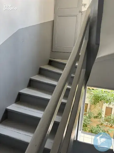 Tarare immeuble 216m2 en monopropriete - photo 2