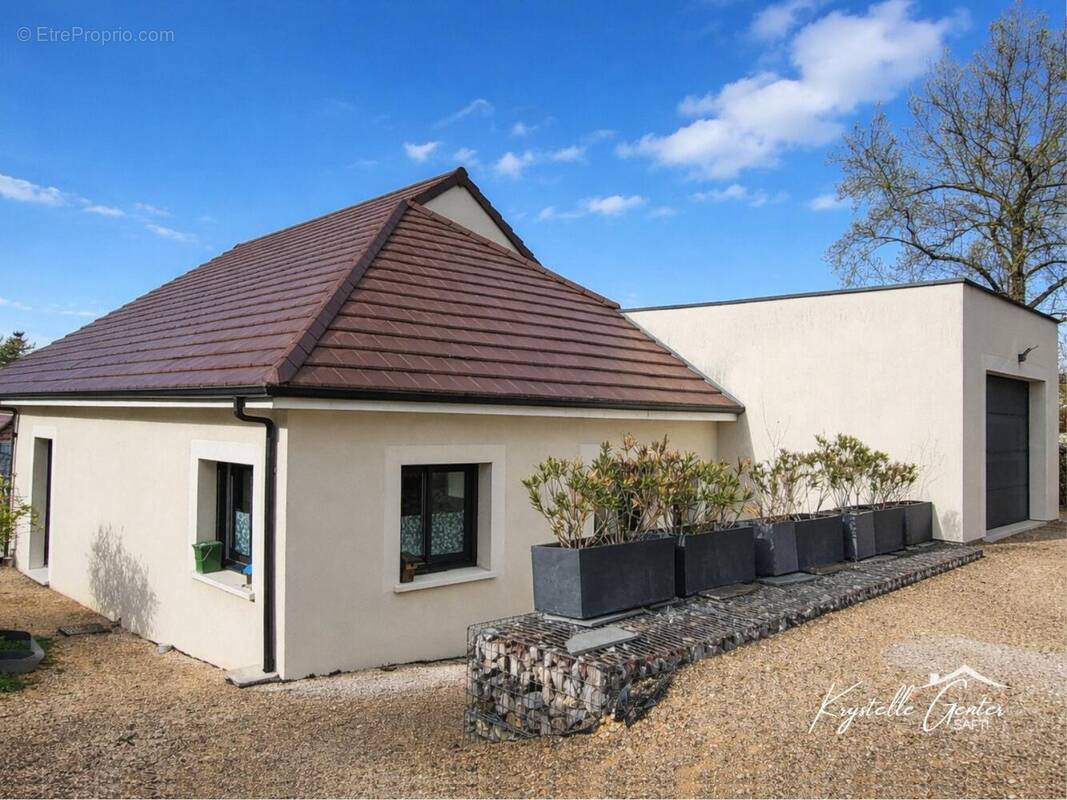 Photo 1 - Maison à DOLE