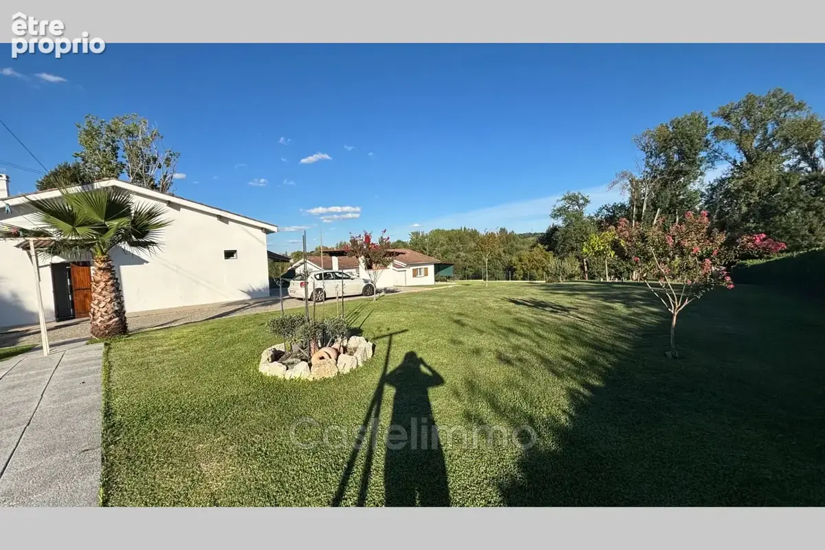 Maison 9 pièces 229 m² à vendre à Moissac (82200) - photo 2