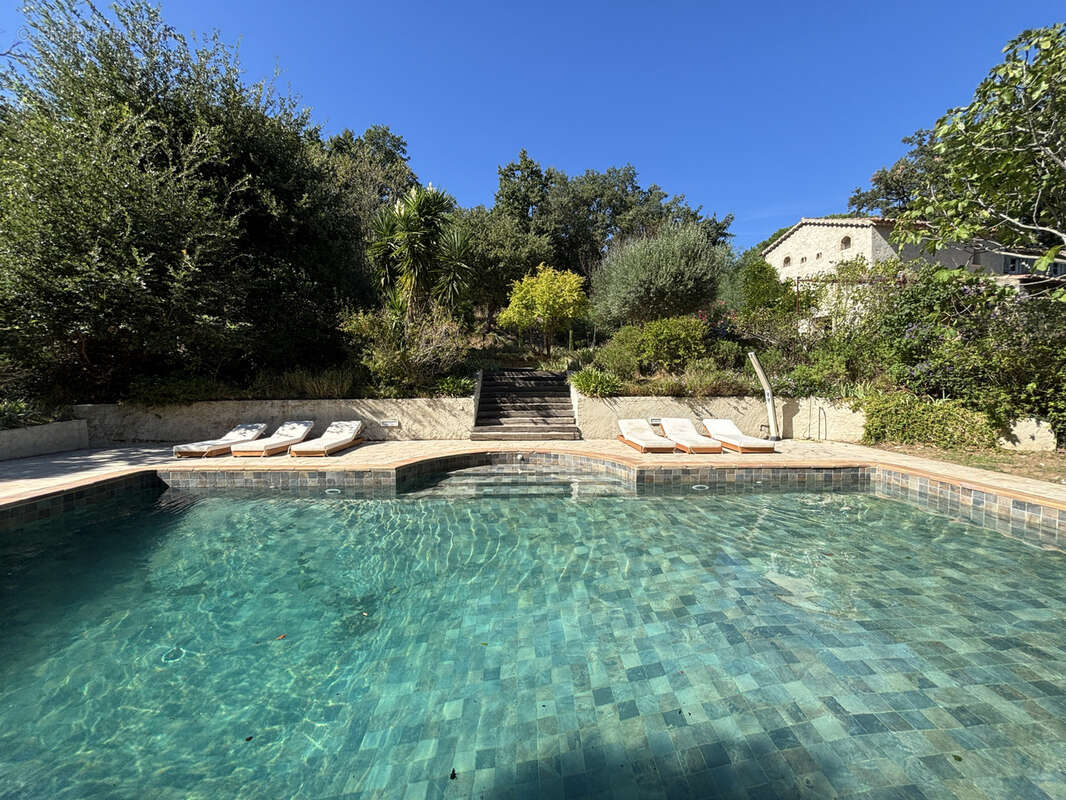 Maison à LA GARDE-FREINET