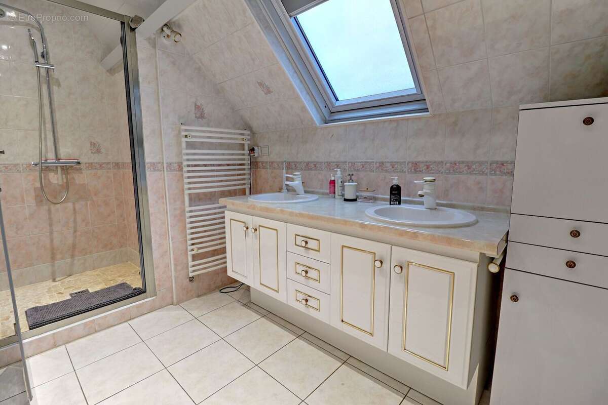 Maison à EZY-SUR-EURE