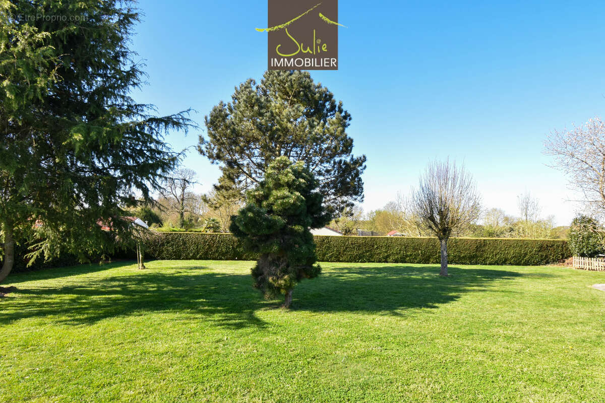 Maison à LA FORET-SUR-SEVRE