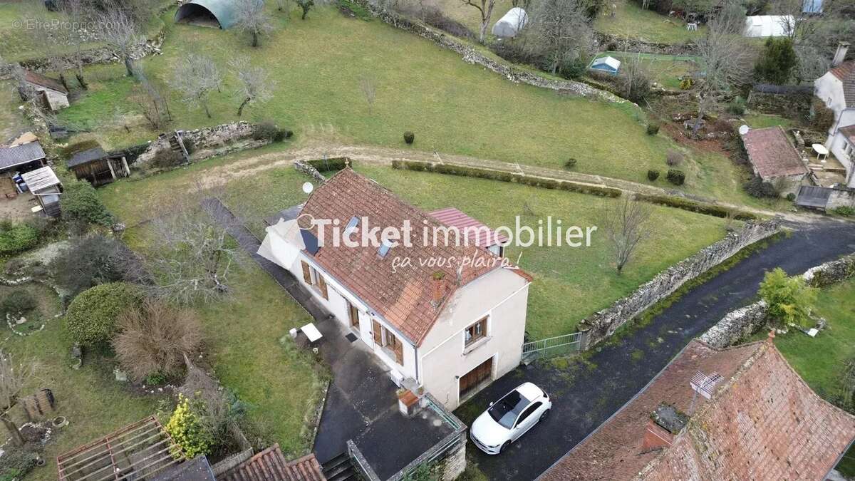 Maison à CANIAC-DU-CAUSSE
