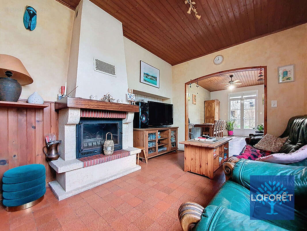 Maison à LE GIROUARD