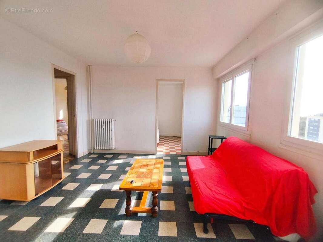   - Appartement à NICE