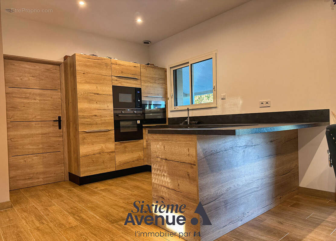 Maison à LES BARTHES