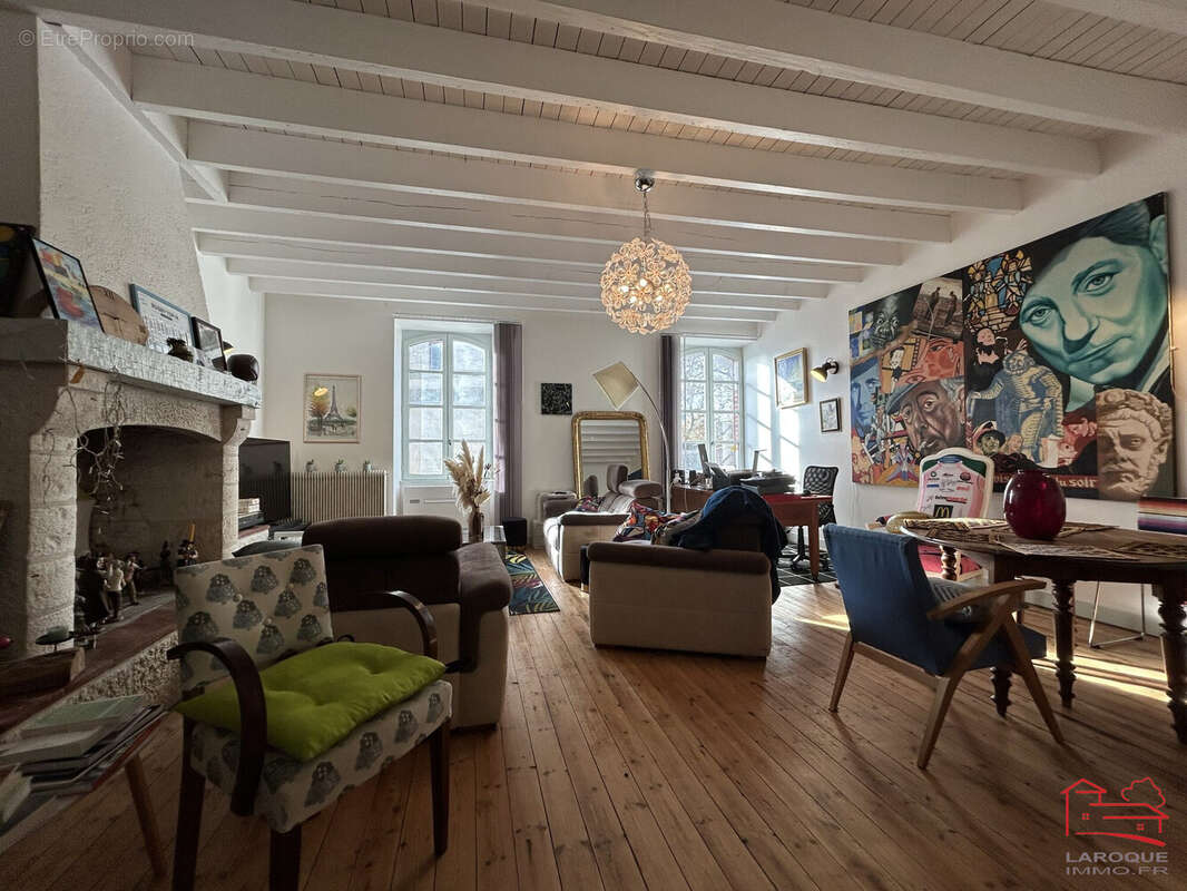 Maison à HAUTEFAGE-LA-TOUR