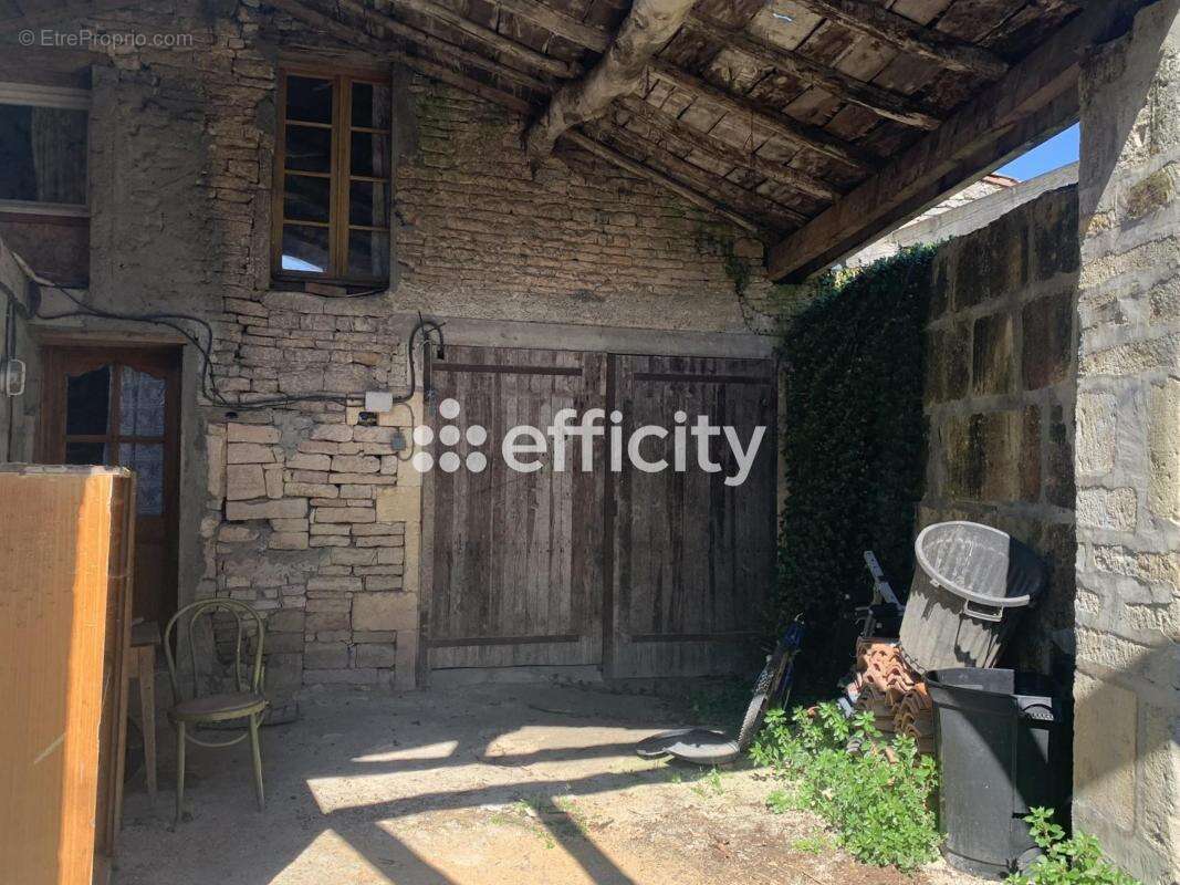 Maison à SONNAC