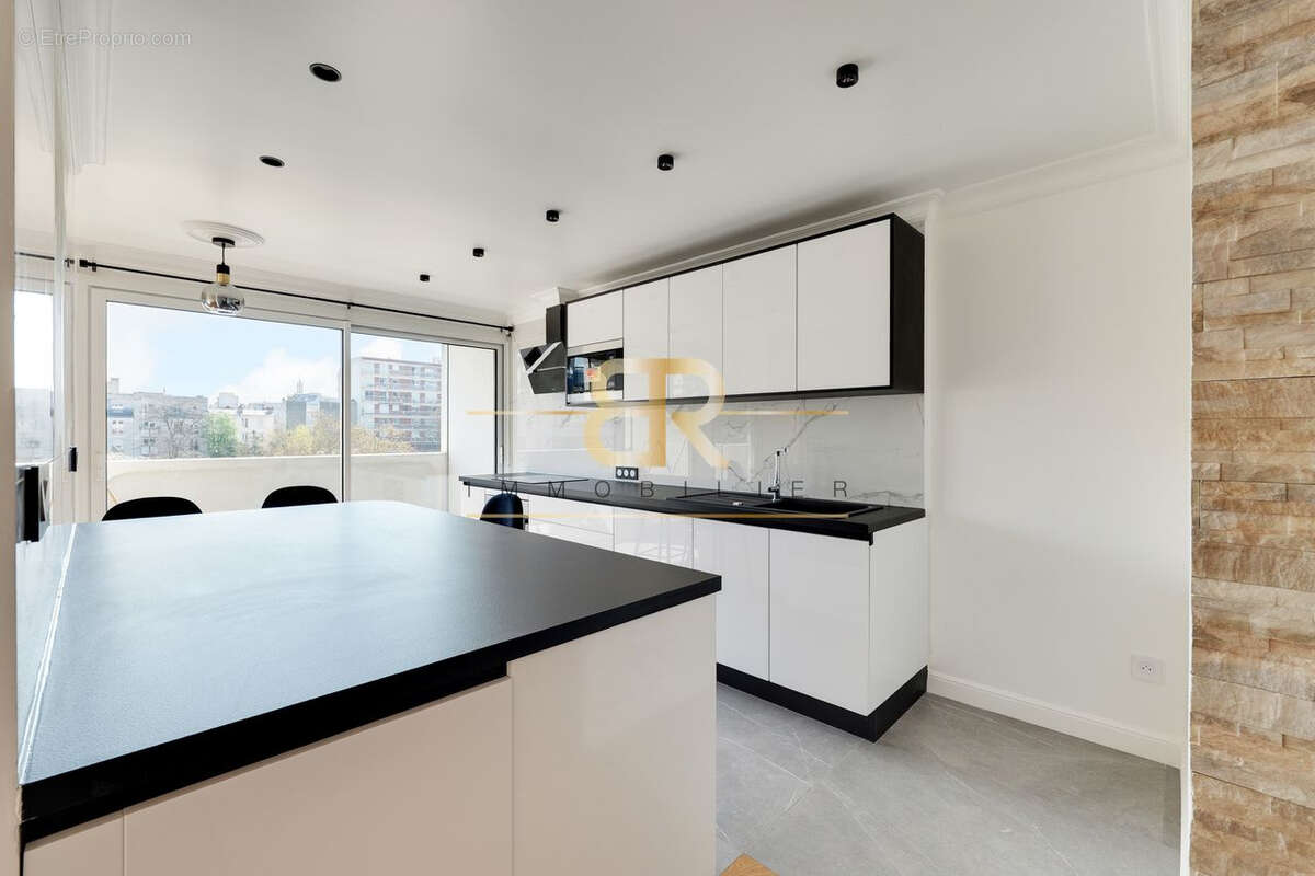 Appartement à PARIS-12E