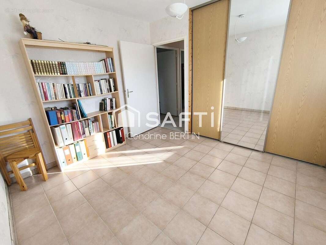Photo 7 - Maison à SAINT-ETIENNE-DU-BOIS