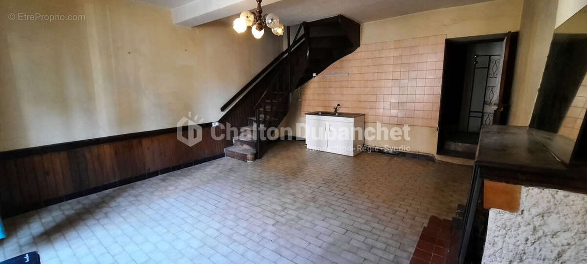 Maison à BUSSIERES