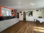 Maison à LENCLOITRE