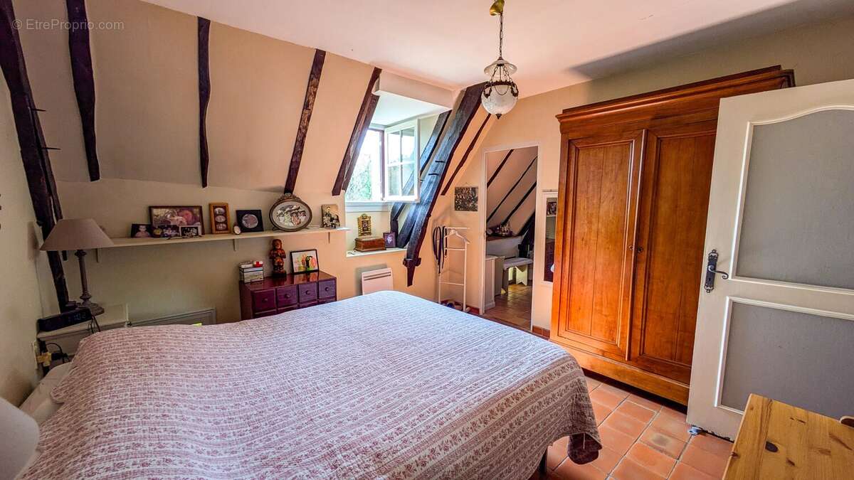 Livernon - Élégante propriété de campagne avec piscine, court de tennis et 2,5 hectares - photo 9