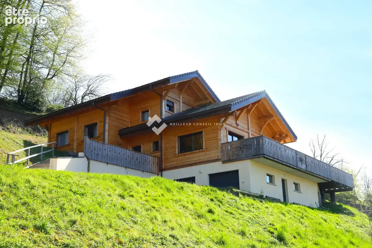 Maison à VENTHON