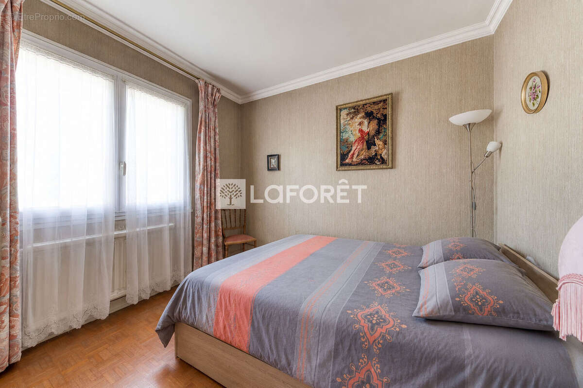 Maison à vendre à Roissy En Brie 5 pièce(s) 102 m2 - photo 5
