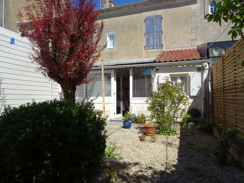 Maison à vendre 5 pièces ANGOULEME (16) - photo 4