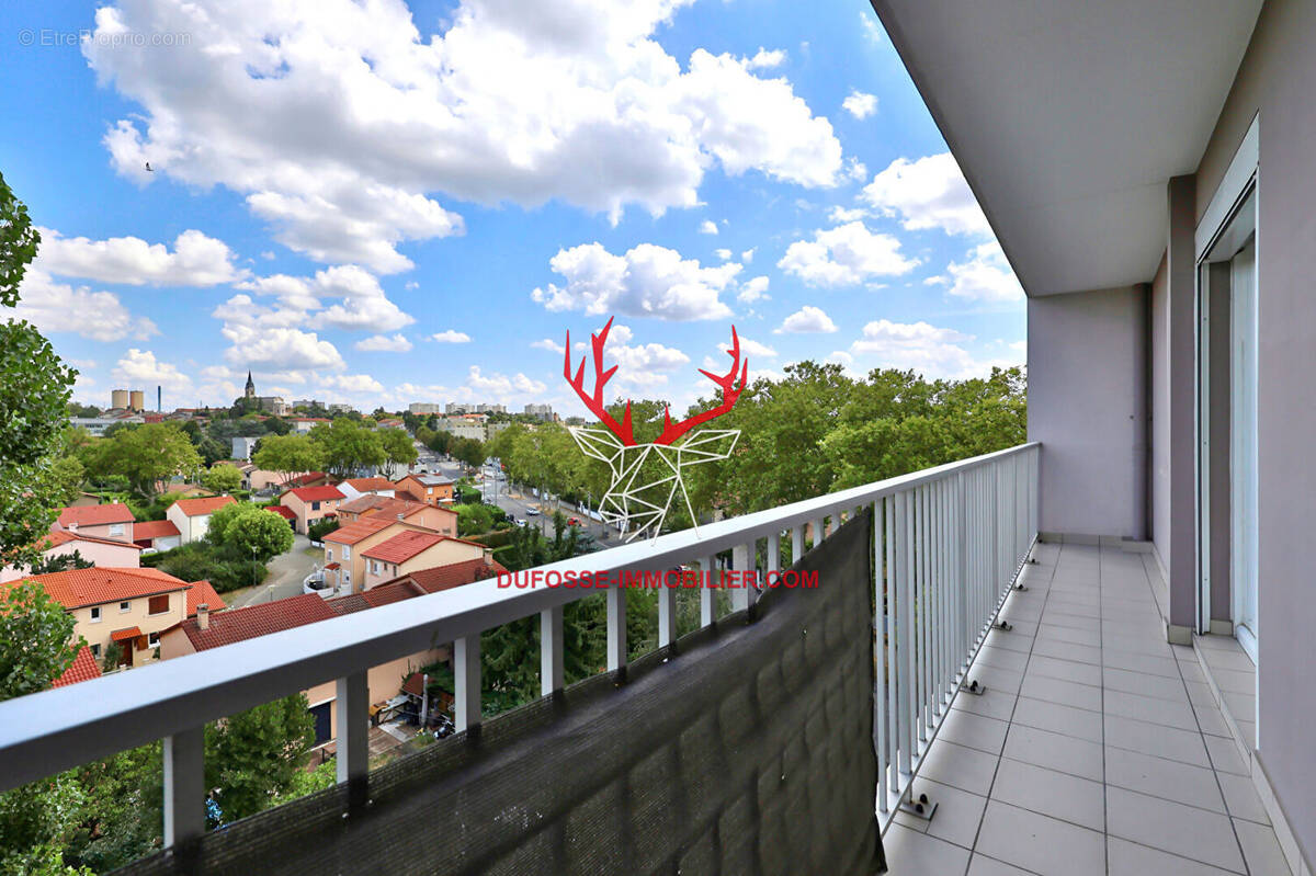 Appartement à RILLIEUX-LA-PAPE