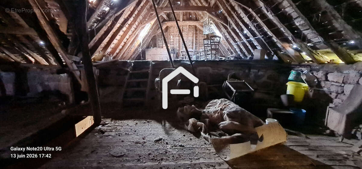 Maison 75 m² à Saint-Aulaire  - photo 6