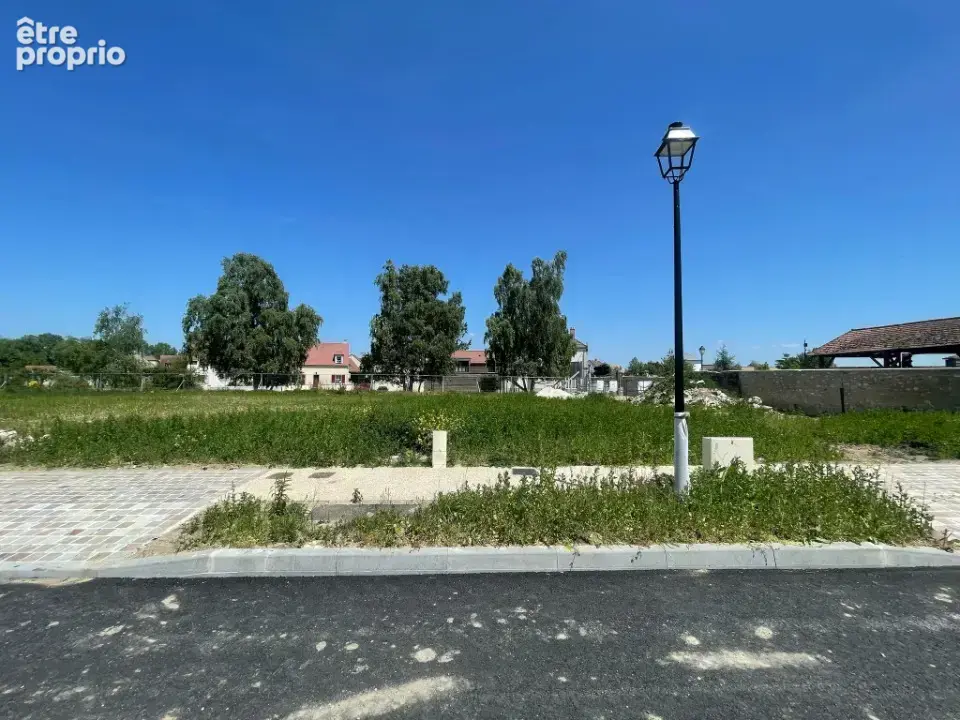 Terrain à LESCHES