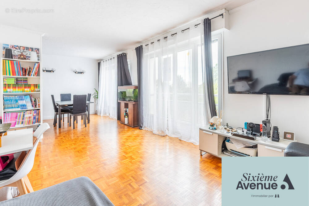 Appartement à CHILLY-MAZARIN