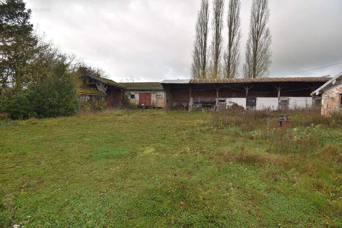 Maison à COURCELLES-SUR-VOIRE