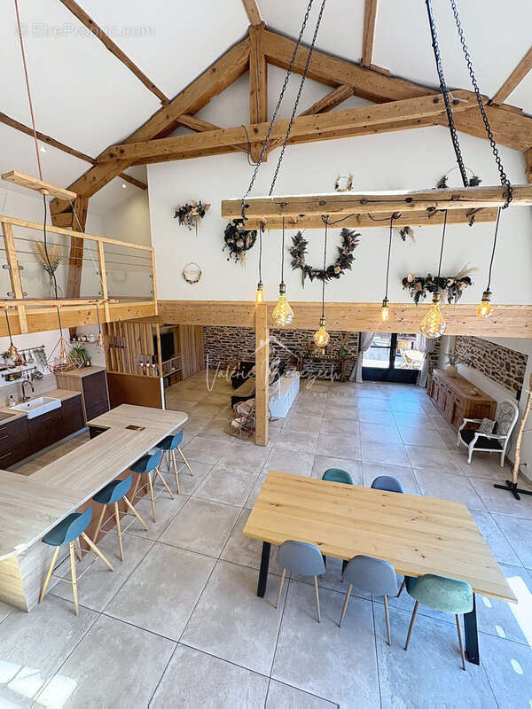 COUP DE COEUR Magnifique grange en pierres rénovée ! - photo 21