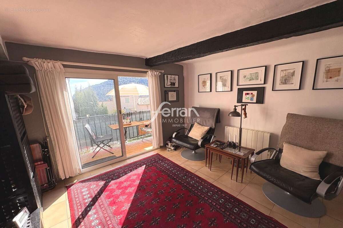 Appartement à BARGEMON