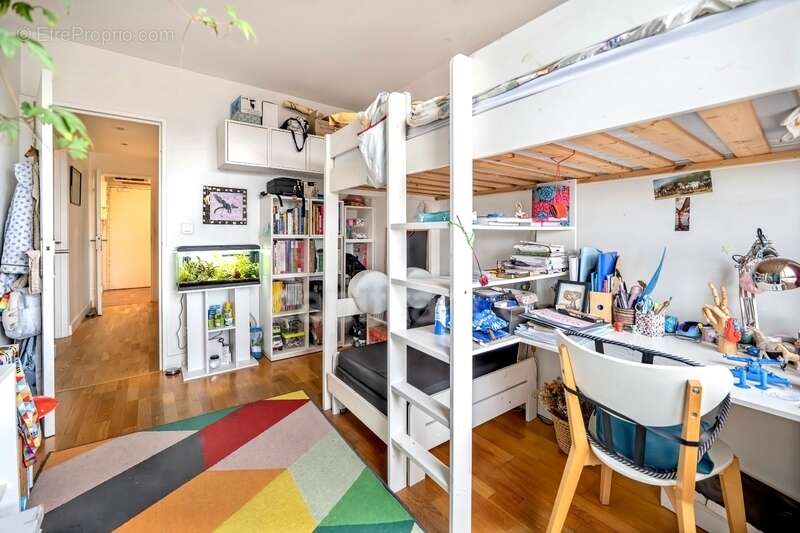 Appartement à PARIS-20E