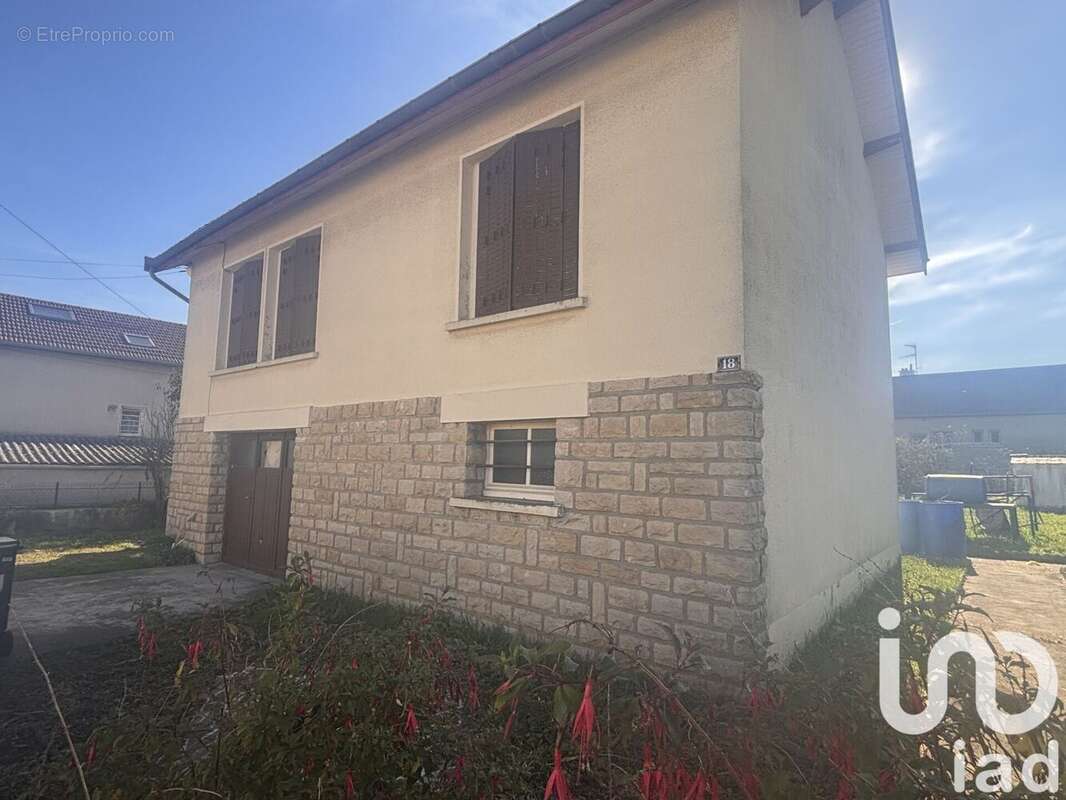 Photo 2 - Maison à SAINT-REMY