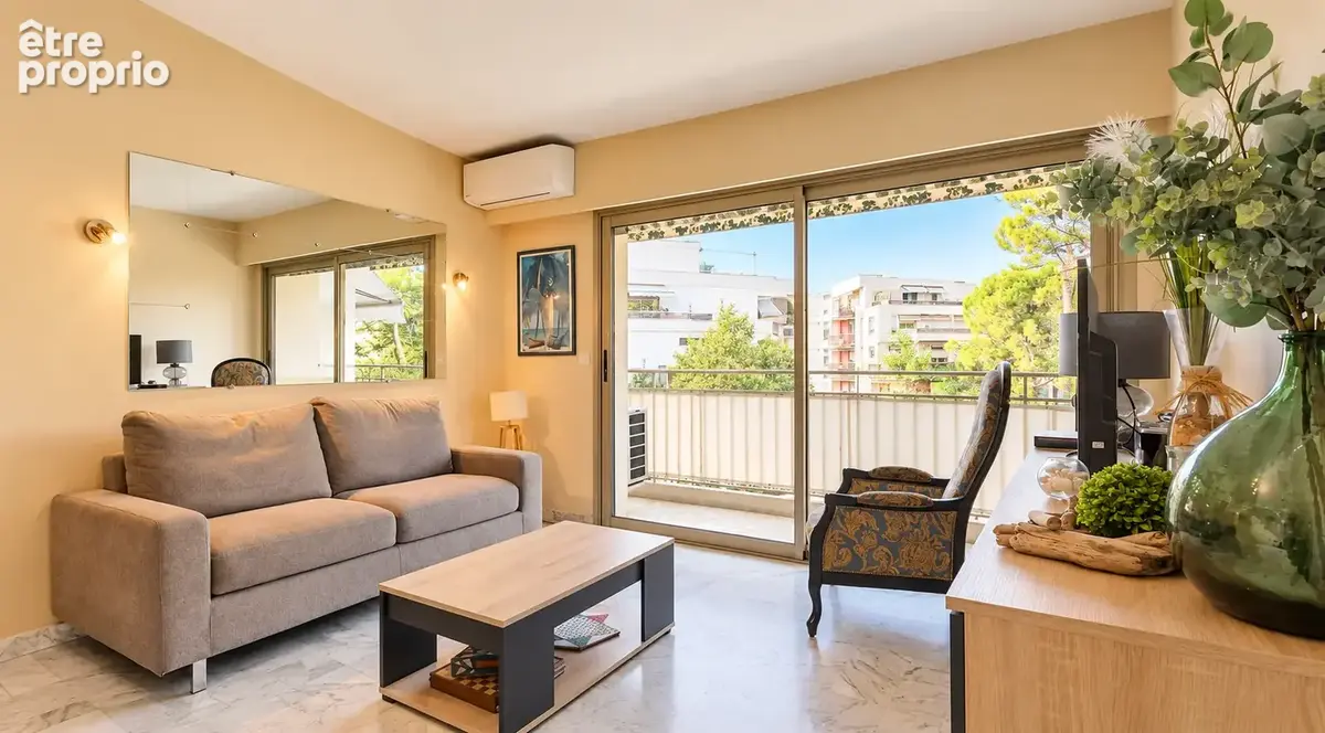 Appartement à LE CANNET