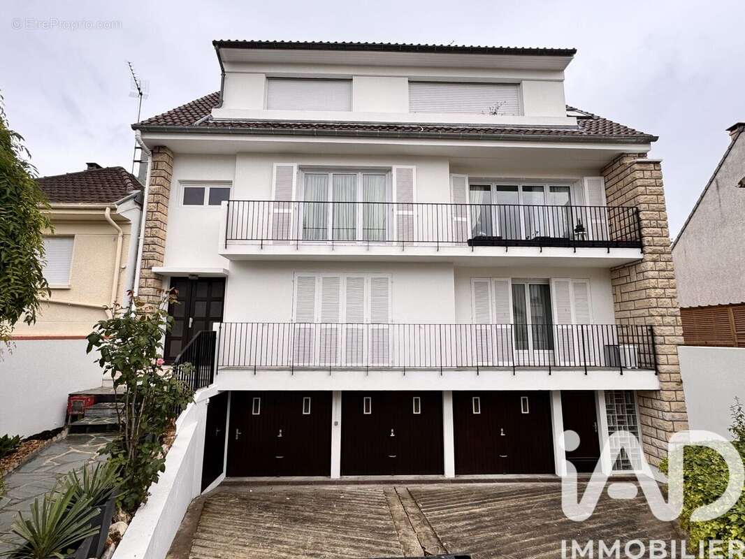 Photo 9 - Appartement à NANTERRE