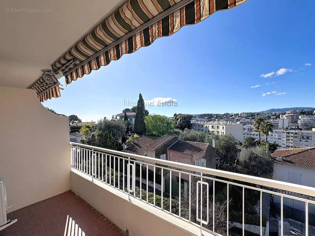 Appartement à LE CANNET