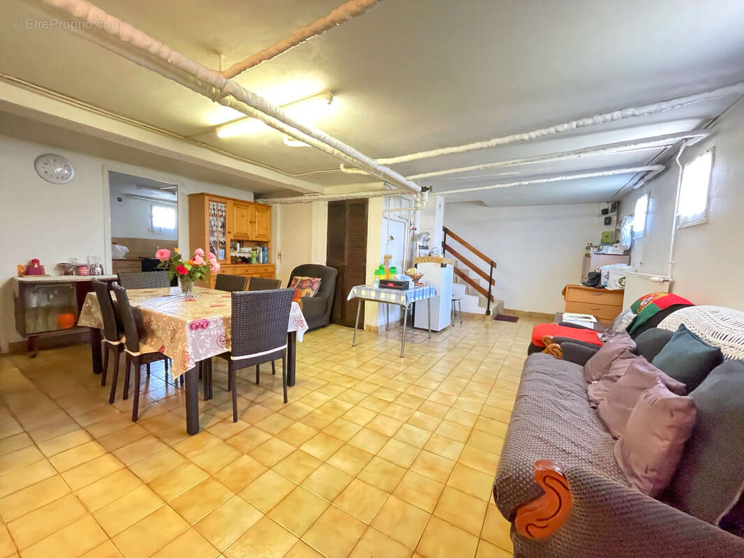 Maison à PIERRE-BENITE