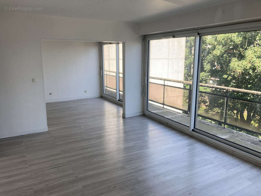 Photo 2 - Appartement à SARCELLES