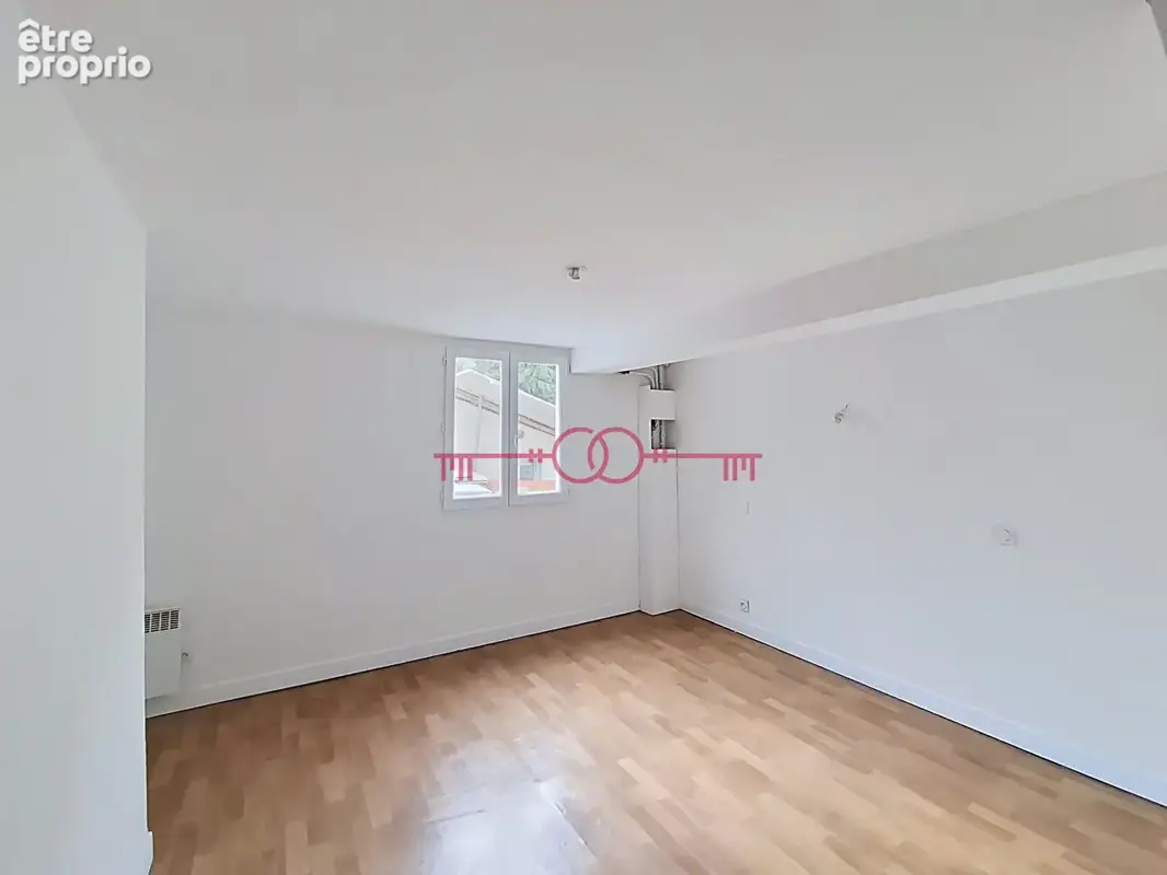 À vendre - appartement 5 pièces de 112 m² - photo 5