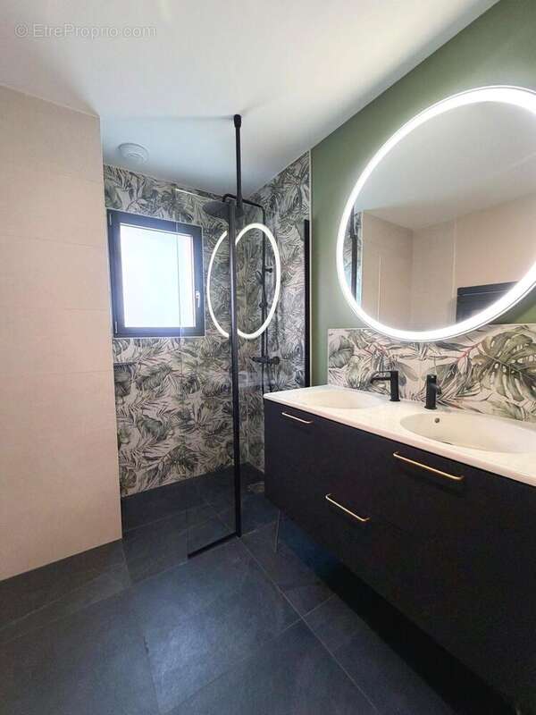 Appartement à BAIN-DE-BRETAGNE