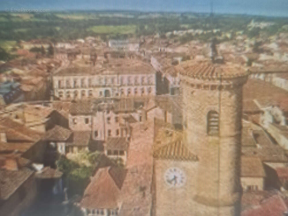 Terrain à L'ISLE-JOURDAIN