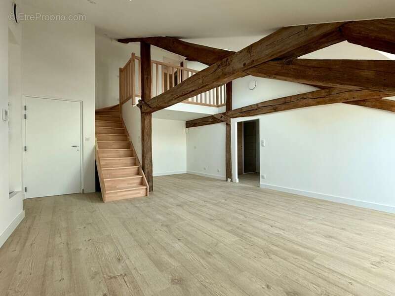 Appartement à PARAY-LE-MONIAL