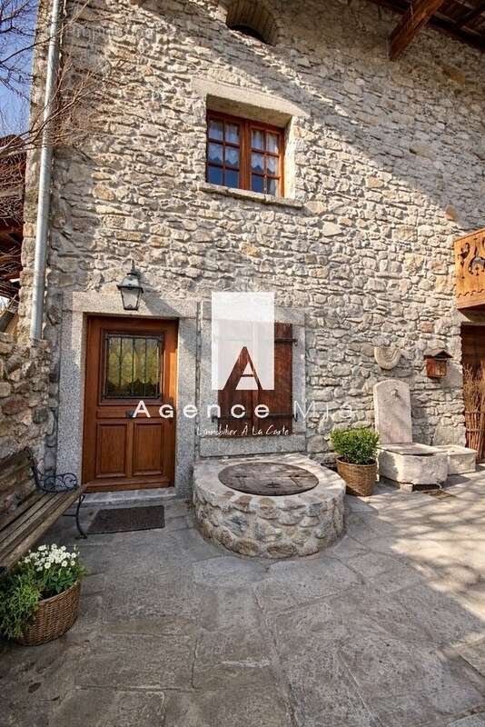 Maison à MARGENCEL