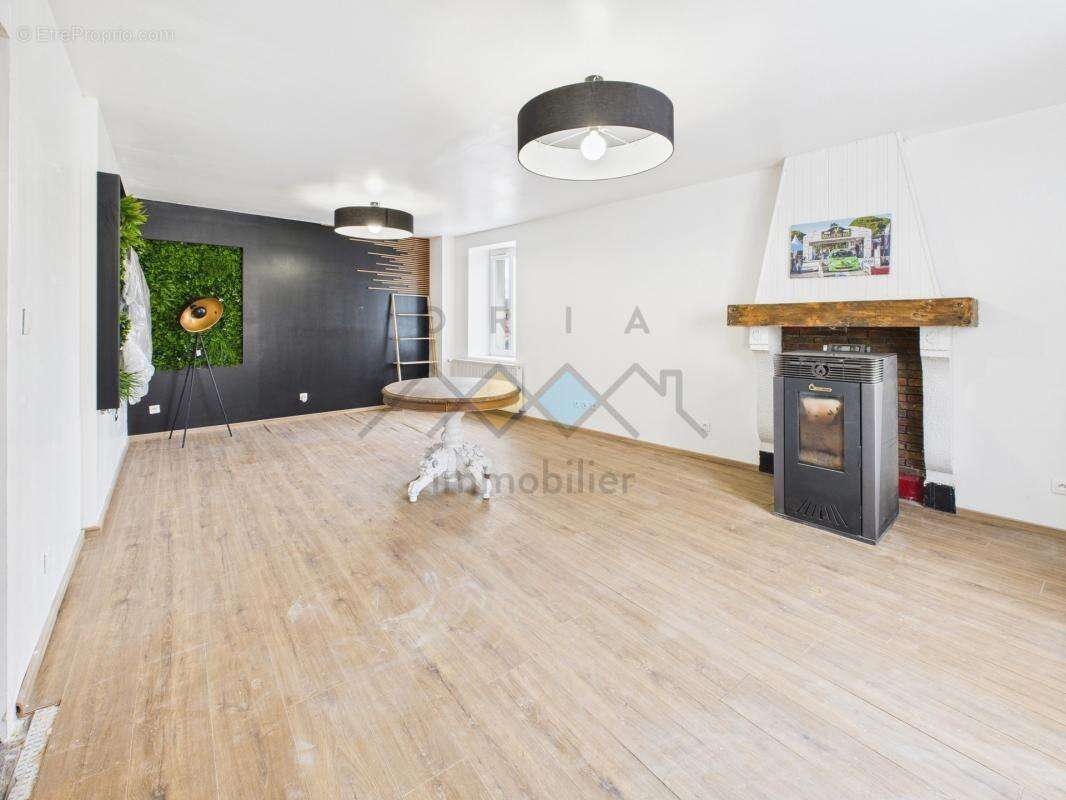 Maison à VILLECEY-SUR-MAD