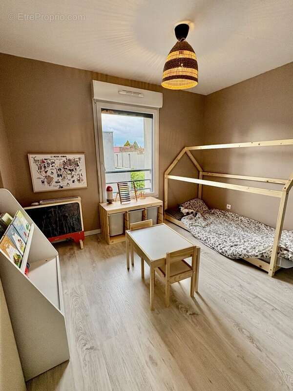Maison 84 m² à Croix  - photo 4
