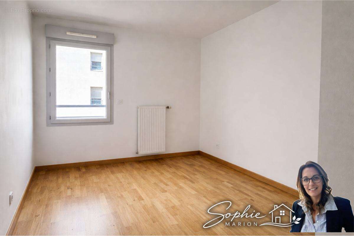 Appartement à PIERRE-BENITE