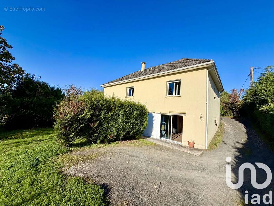 Photo 3 - Maison à LUBERSAC