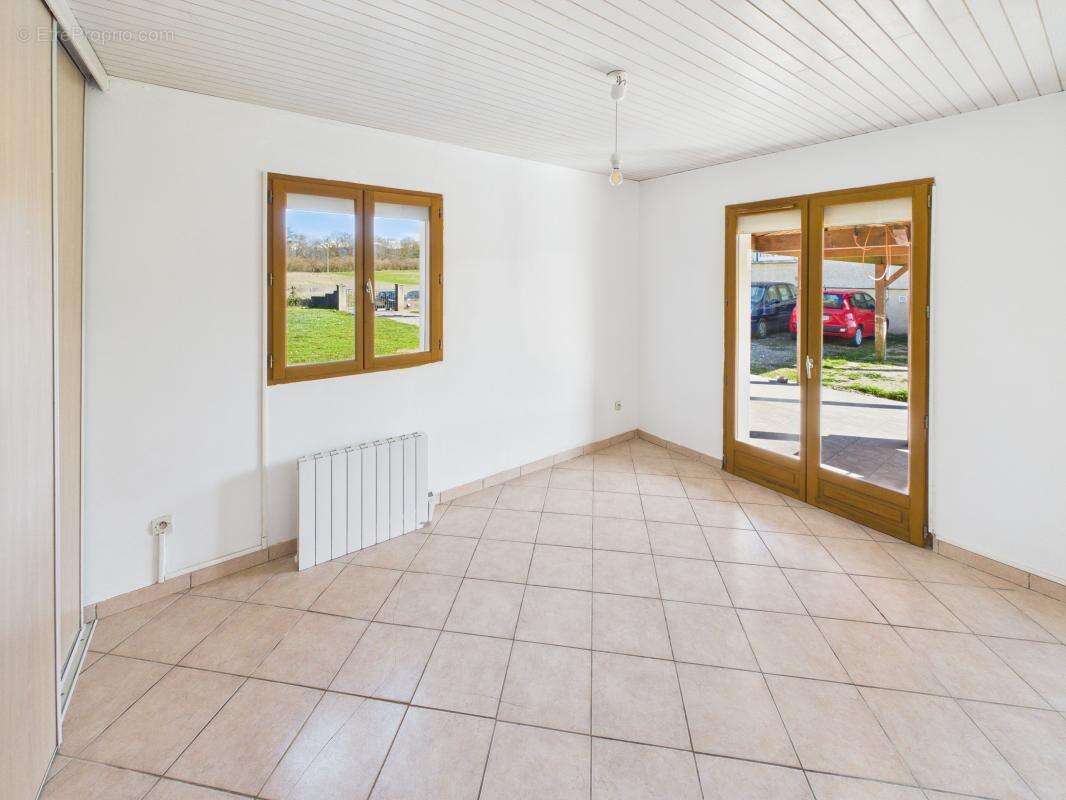 Maison à LES MARCHES