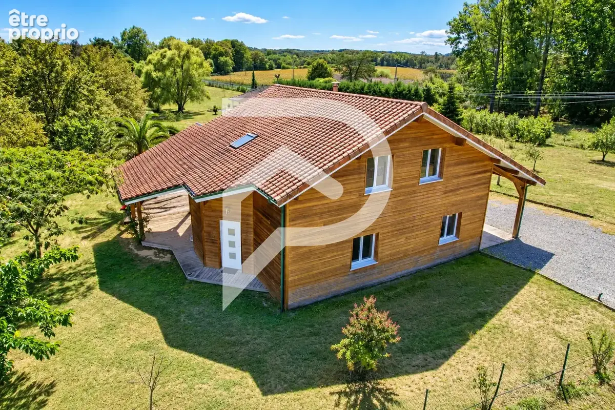 Maison de 134 m² sur un parc de 2 500 m². - photo 2