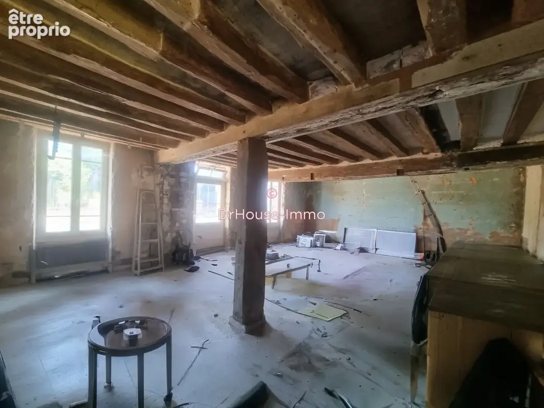 Maison 7 pièces 210 m² à vendre à Gy-Les-Nonains (45220) - photo 2