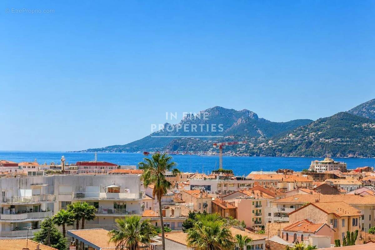 Appartement à CANNES