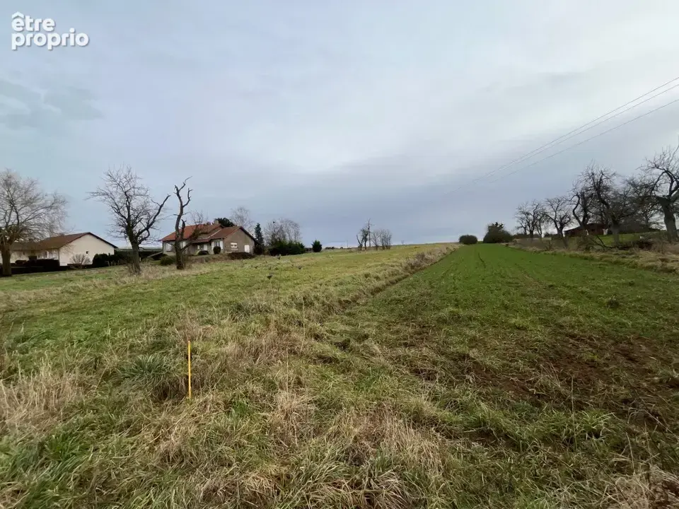 Terrain à ROUSSY-LE-VILLAGE