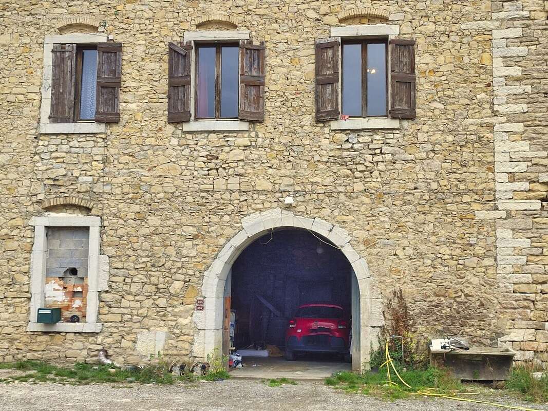 Maison à SAINT-NAZAIRE-DES-GARDIES
