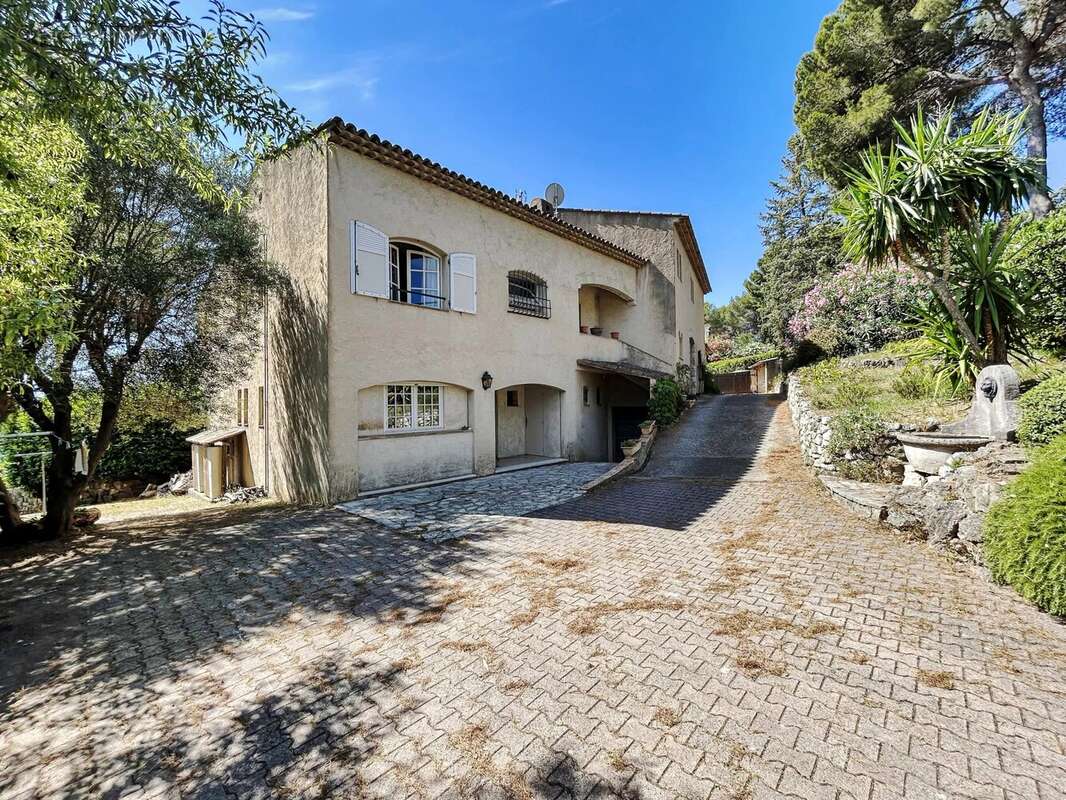 Propriété de caractère à Antibes – Quartier Eucalyptus - photo 27